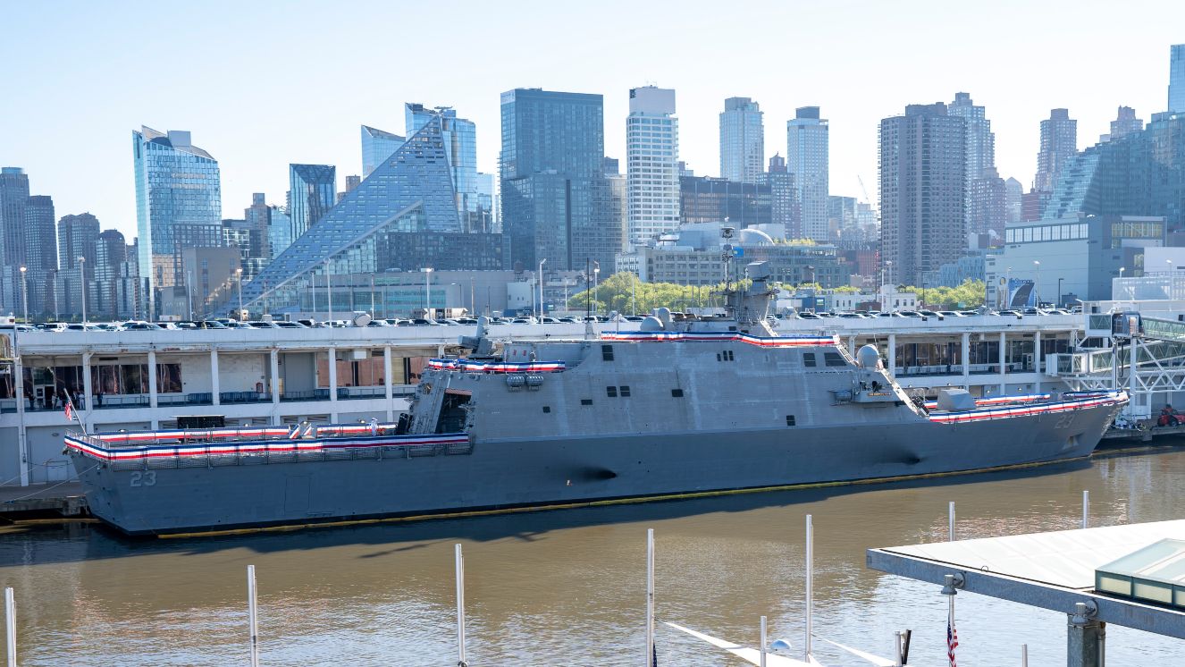 The Freedom-variant littoral combat ship USS Cooperstown (LCS 23) sits pierside in New York City prior to the ship’s commissioning ceremony. Cooperstown is the first U.S. Navy warship to honor Cooperstown, New York, home of the National Baseball Hall of Fame.