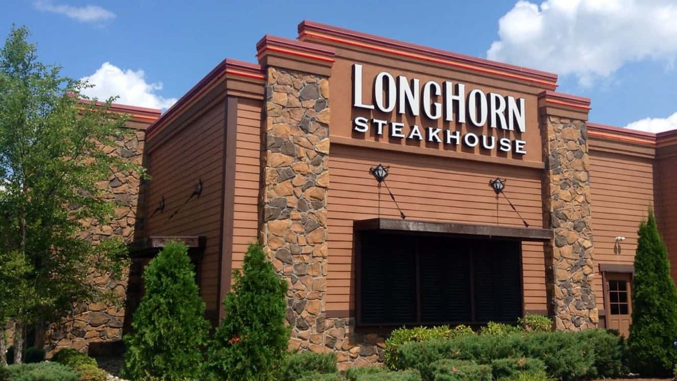 The best Veterans Day deals are now here. This includes the Longhorn Steakhouse restaurant.