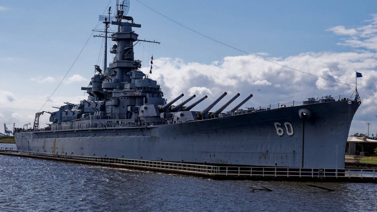 The uss alabama is located in Mobile, AI.