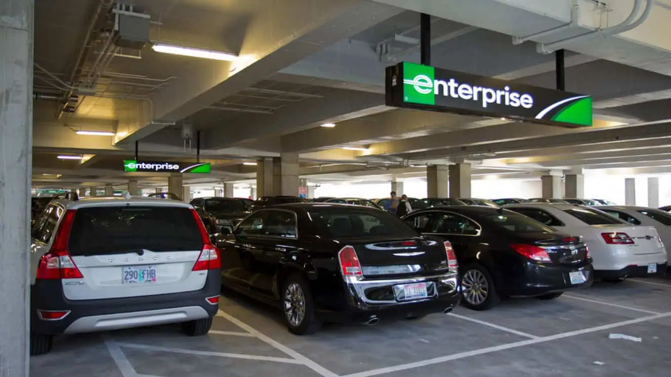 An image of the Jack Taylor enterprise rent a car lot.