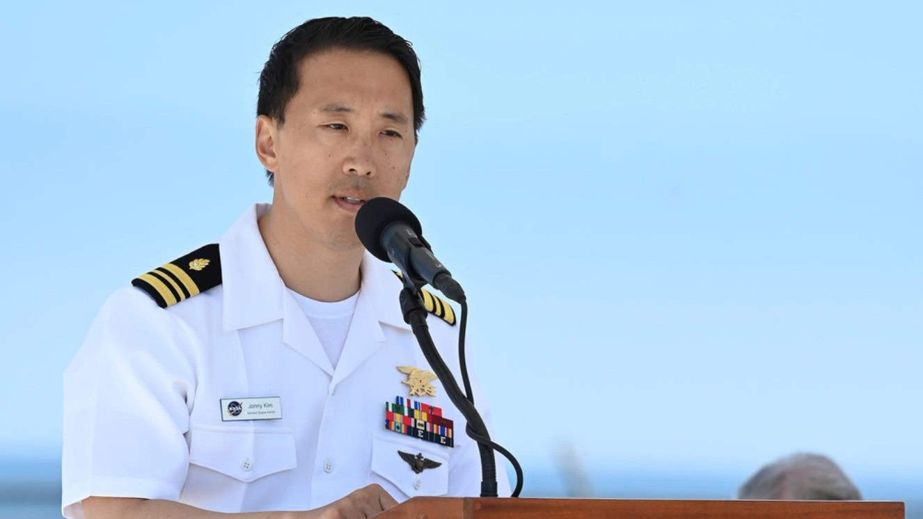Lt. Cmdr. Jonny Kim, a former SEAL Team THREE member and current NASA astronaut, speaks during SEAL Team THREE’s 40th anniversary commemoration ceremony onboard Silver Strand Training Complex