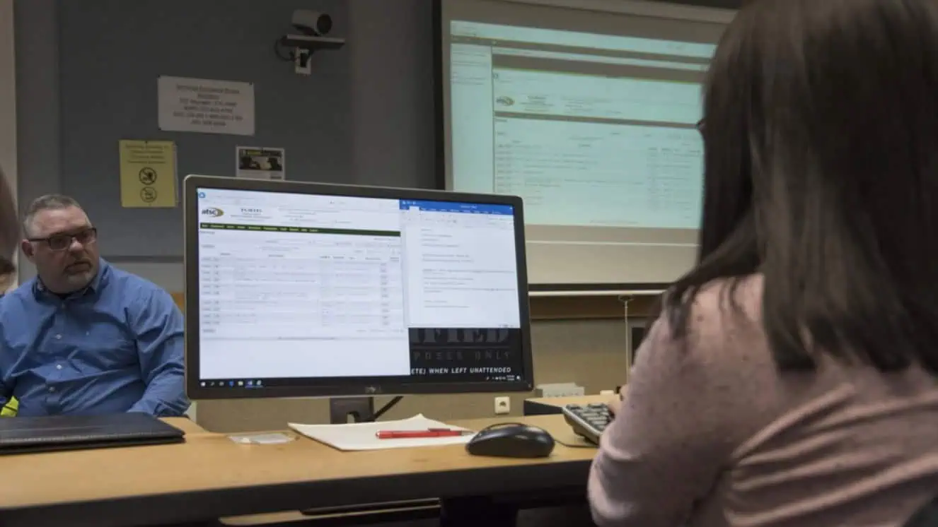 Fred Parody, assigned to the Training Support Center Grafenwoehr, provides instructions for the Army Learning Management System.